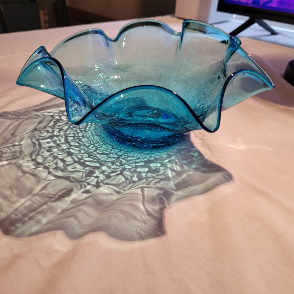 Beautiful blue crackle bowl